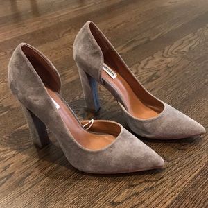 Steve Madden Gray Suede Pumps